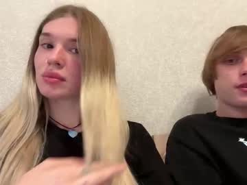 Pussymoneywet Chaturbate stream image from June 04, 2025