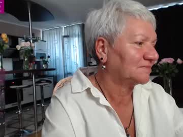 Roxana_Brooks Chaturbate stream image from June 04, 2025