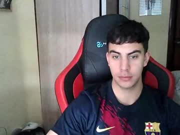 Aaronlavine Chaturbate stream image from June 04, 2025