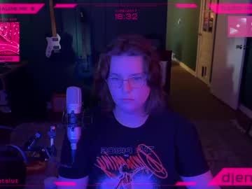 Djentslut Chaturbate stream image from June 04, 2025