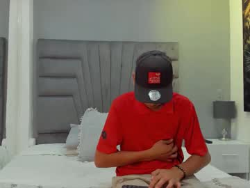 Tony_Sogliuzo Chaturbate stream image from June 04, 2025