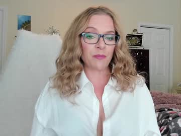 Laceycoffeegirl Chaturbate stream image from June 04, 2025