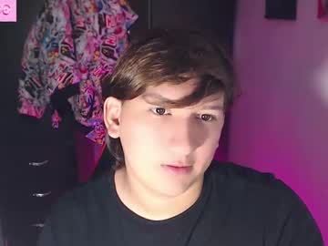Andy_Online Chaturbate stream image from June 04, 2025