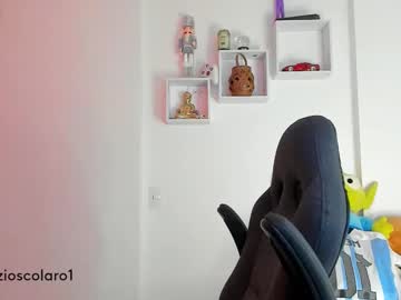 Ezzio_Scolaro Chaturbate stream image from June 05, 2025