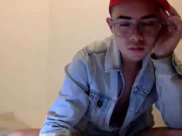 Mikepiper09 Chaturbate stream image from June 05, 2025