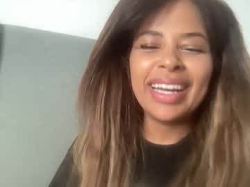 Lindalovexo Chaturbate stream image from June 05, 2025