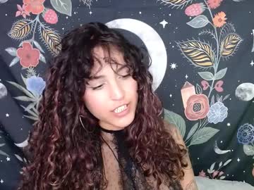 Sol_Amarilla_ Chaturbate stream image from June 05, 2025