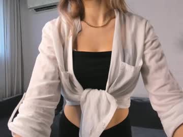 Jenykleine01 Chaturbate stream image from June 05, 2025