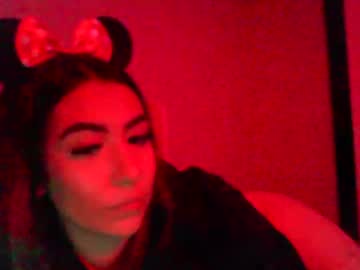 Luciaof Chaturbate stream image from June 05, 2025