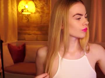 Snowbarbieee Chaturbate stream image from June 05, 2025