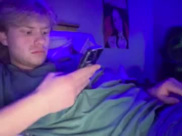 Austwinkboy Chaturbate stream image from June 05, 2025