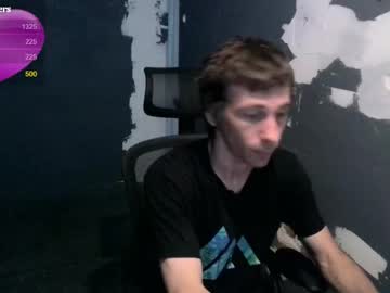 L1v1nth3dr3am Chaturbate stream image from June 05, 2025
