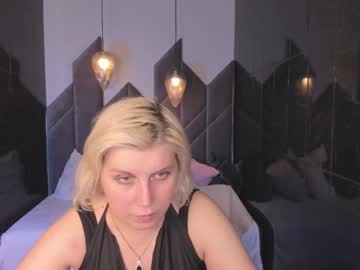 Adele_Fire_ Chaturbate stream image from June 05, 2025