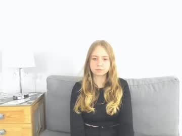 Emmasensitive Chaturbate stream image from June 05, 2025