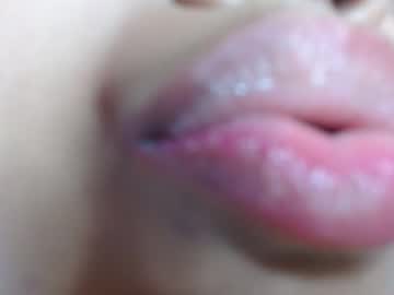 Izzie_Walker Chaturbate stream image from June 05, 2025