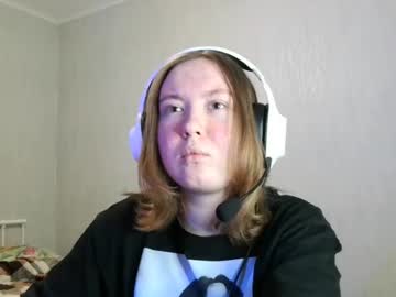 Gwendolynbeat Chaturbate stream image from June 05, 2025