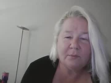 Whipsnap19 Chaturbate stream image from June 05, 2025