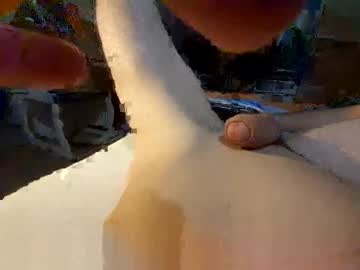 Whitecummmmm Chaturbate stream image from June 05, 2025