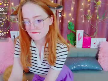 Snowwhite_Fox Chaturbate stream image from June 06, 2025