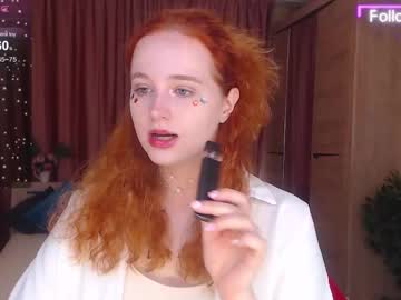 Lunasweeti Chaturbate stream image from June 06, 2025