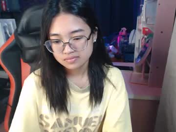 Urlovelychinita Chaturbate stream image from June 06, 2025