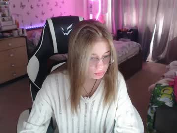Molly_Barbie Chaturbate stream image from June 06, 2025