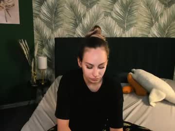 Tessablakee Chaturbate stream image from June 06, 2025
