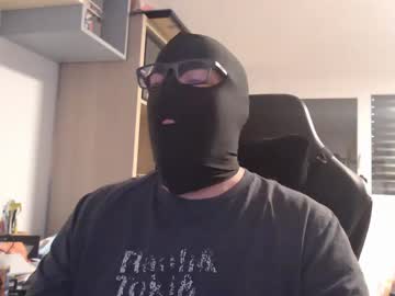 Masked_Fetish_Bear Chaturbate stream image from June 06, 2025