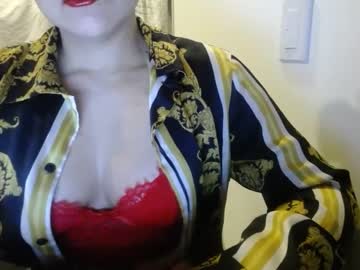 Jasmineluxe Chaturbate stream image from June 06, 2025
