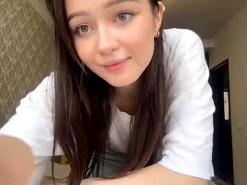 Edinaeastes Chaturbate stream image from June 06, 2025