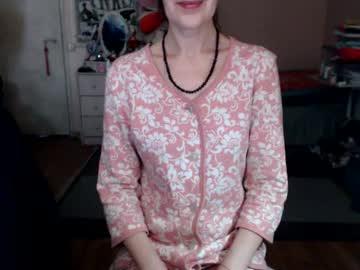 Kiuminberry Chaturbate stream image from June 06, 2025