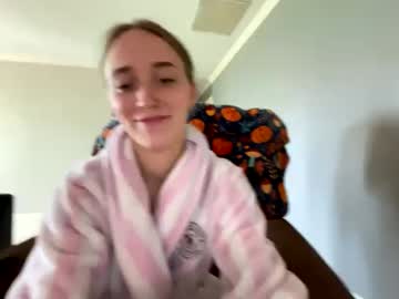 Maxinebabyy Chaturbate stream image from June 06, 2025