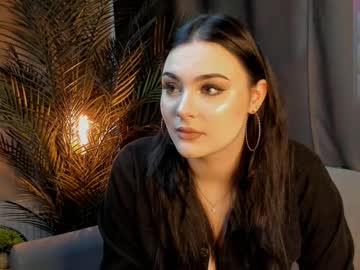 Moiregundry Chaturbate stream image from June 06, 2025