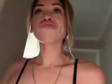 Lexi_Sky23 Chaturbate stream image from June 06, 2025