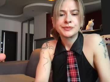 Bella_Foxxxxx Chaturbate stream image from June 06, 2025