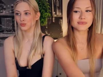 Riley_Show Chaturbate stream image from June 06, 2025