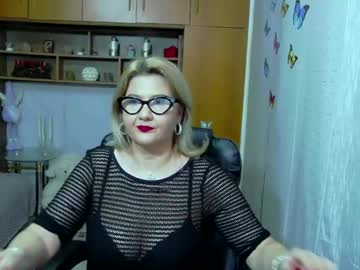Lucillefenlys Chaturbate stream image from June 06, 2025