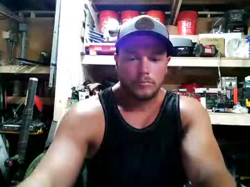 222camon222 Chaturbate stream image from June 06, 2025