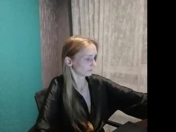 Kira_Morekiss Chaturbate stream image from June 06, 2025