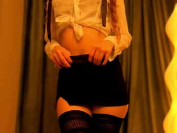 Poppybloopy Chaturbate stream image from June 06, 2025