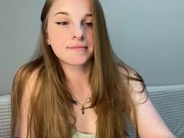 Star_Girlish Chaturbate stream image from June 06, 2025