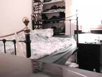 Eroticbo Chaturbate stream image from June 06, 2025