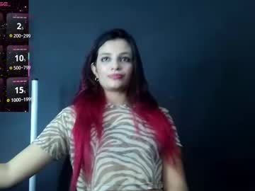 Luciredd11 Chaturbate stream image from June 06, 2025