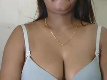 Slutyridhi Chaturbate stream image from June 06, 2025