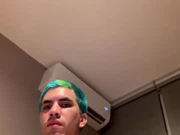 Icarus240 Chaturbate stream image from June 07, 2025