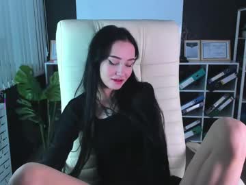 Holly_Berryy_ Chaturbate stream image from June 07, 2025