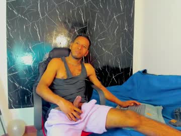 Luisitoxhotfiire Chaturbate stream image from June 07, 2025