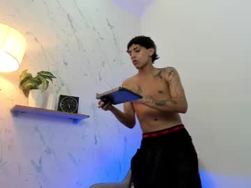 Cro_Mendoza Chaturbate stream image from June 07, 2025