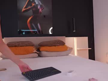 Vesia Chaturbate stream image from June 07, 2025