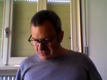 Zino9372 Chaturbate stream image from June 07, 2025